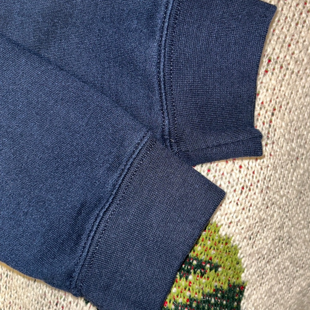 2/30$ 🛍️ SASSY Navy Sweatshirt - Picture 5 of 6